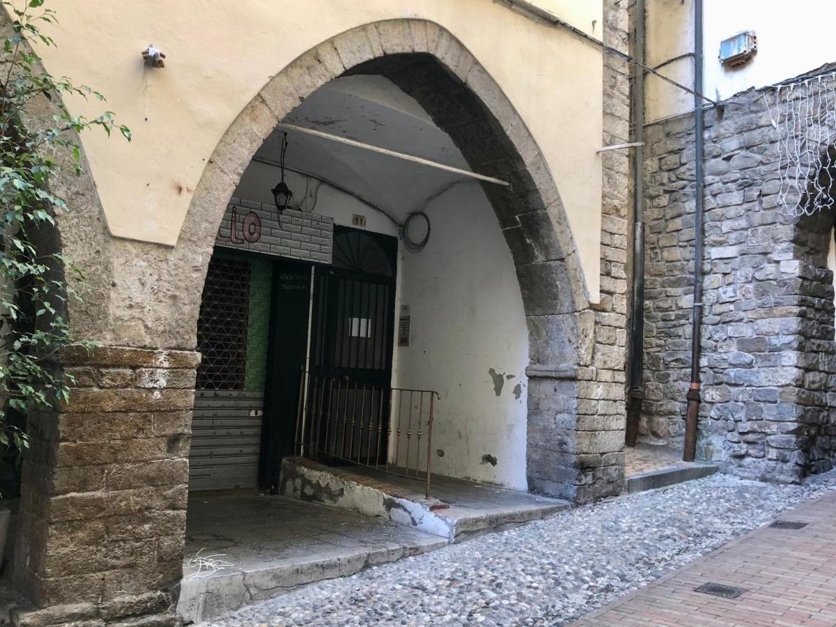 Appartamento Ai Piedi Della Pigna Сан Ремо Екстериор снимка
